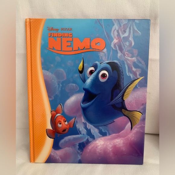 Disney’s Pixar Finding Nemo and Toy Story 2 Kids Books - Picture 3 of 4